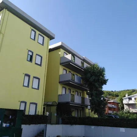 Casa Vacanza Silvi Mare 公寓 *